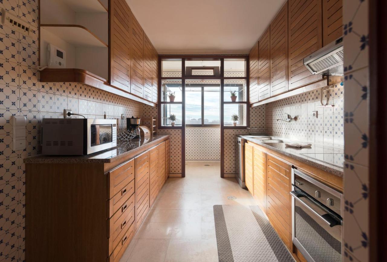Lovelystay - Charming 3Br Flat W/ Free Parking In Devesas 빌라노바데가이아 외부 사진